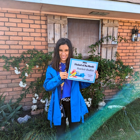 Meet your Posher, Amanda - Picture 7 of 8